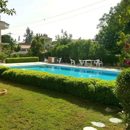 Fethiyede Havuzlu Sitede * Fethiye